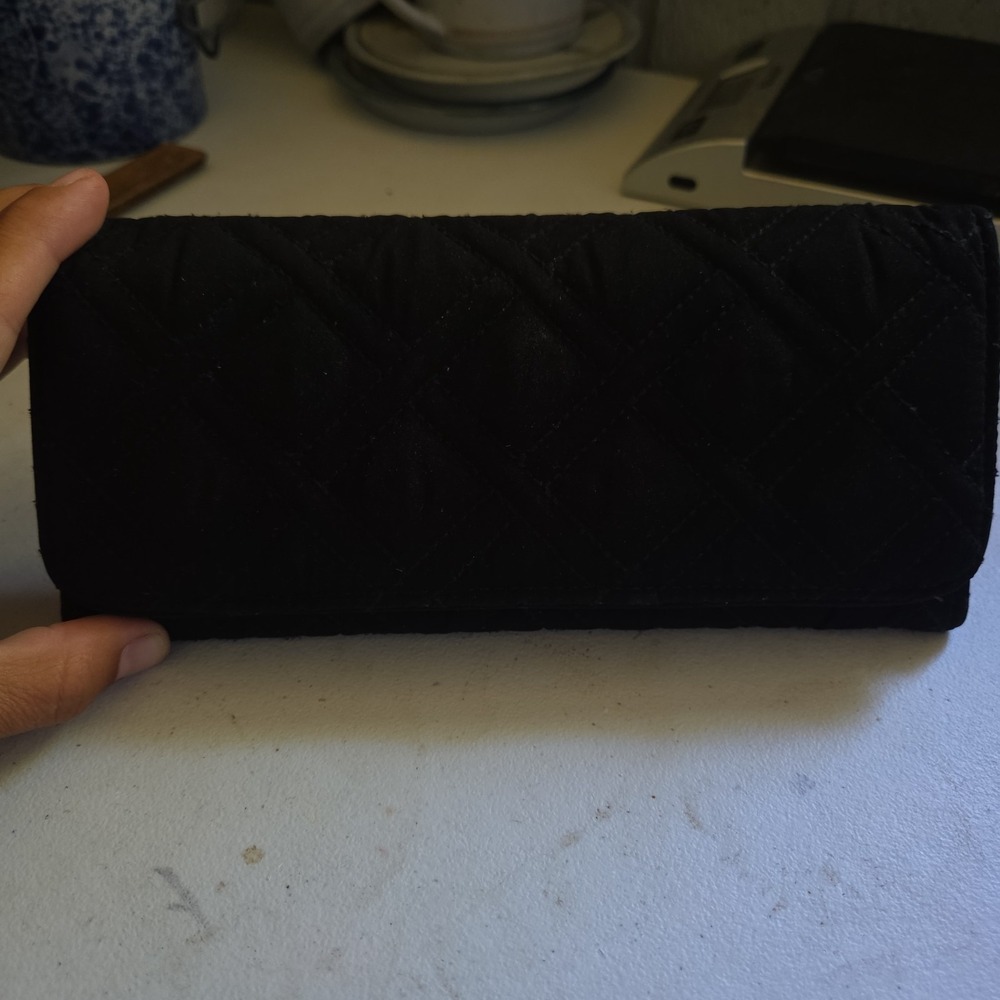 Vera Bradley Classic Black Quilted Trifold Wallet Magnetic Clutch RFID